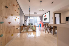 KL Top Location Kid's Theme White Collar Apartment